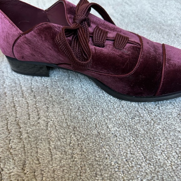 Nine West Burgundy Velvet Oxfords Size 9.5 - Picture 7 of 13